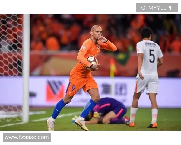 鲁能与富力激战正酣董路解读比赛背后的精彩故事与战术分析